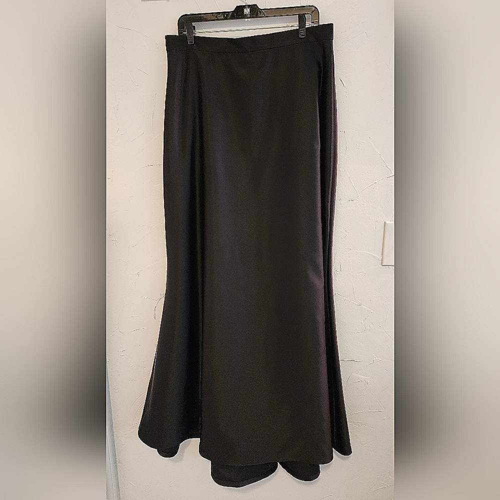 Elegant Black Maxi Skirt